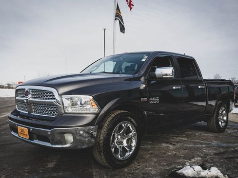 Used 2017 RAM 1500 Laramie w/ Convenience Group image 17