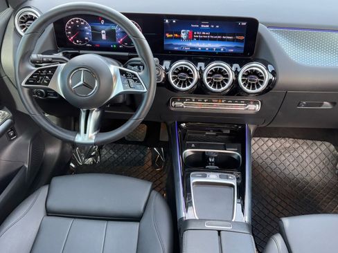 Used 2025 Mercedes-Benz GLA 250 GLA 250 image 12