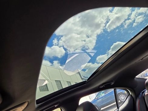 Used 2025 Genesis G70 2.5T w/ Sport Prestige Package image 17