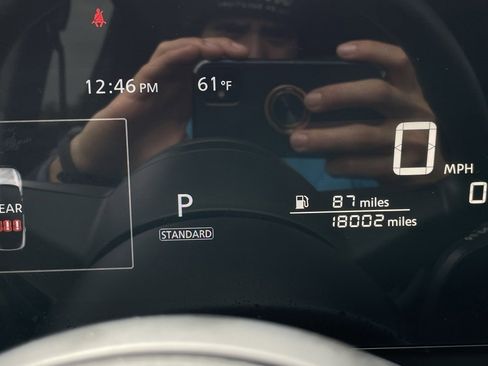 Used 2025 Nissan Kicks SV image 15