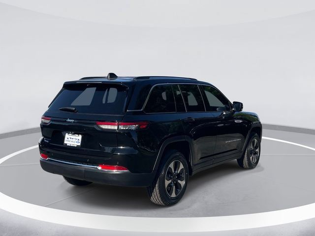 Used 2023 Jeep Grand Cherokee 4WD 4xe w/ Luxury Tech Group II image 4