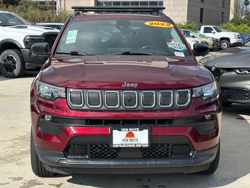 Used 2022 Jeep Compass Latitude w/ Sun and Sound Group image 8