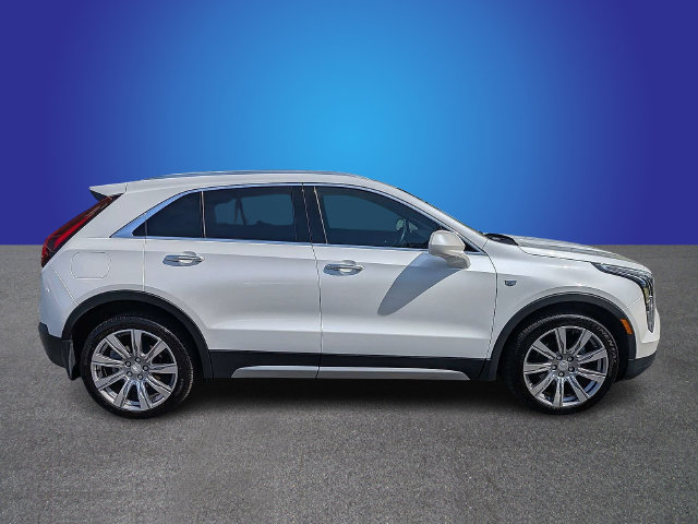 Used 2019 Cadillac XT4 Premium Luxury w/ Cold Weather Package FWD image 6