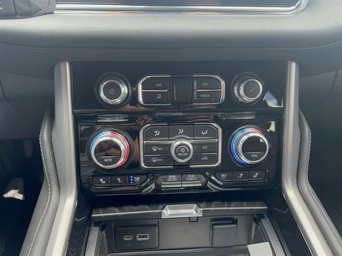 Used 2024 GMC Yukon Denali w/ Max Trailering Package AWD/4WD image 25