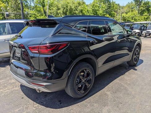 Used 2024 Chevrolet Blazer LT w/ Midnight/Sport Edition FWD image 4