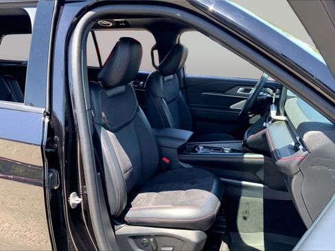 Used 2025 Ford Explorer ST w/ Sun And Sound Package RWD image 8