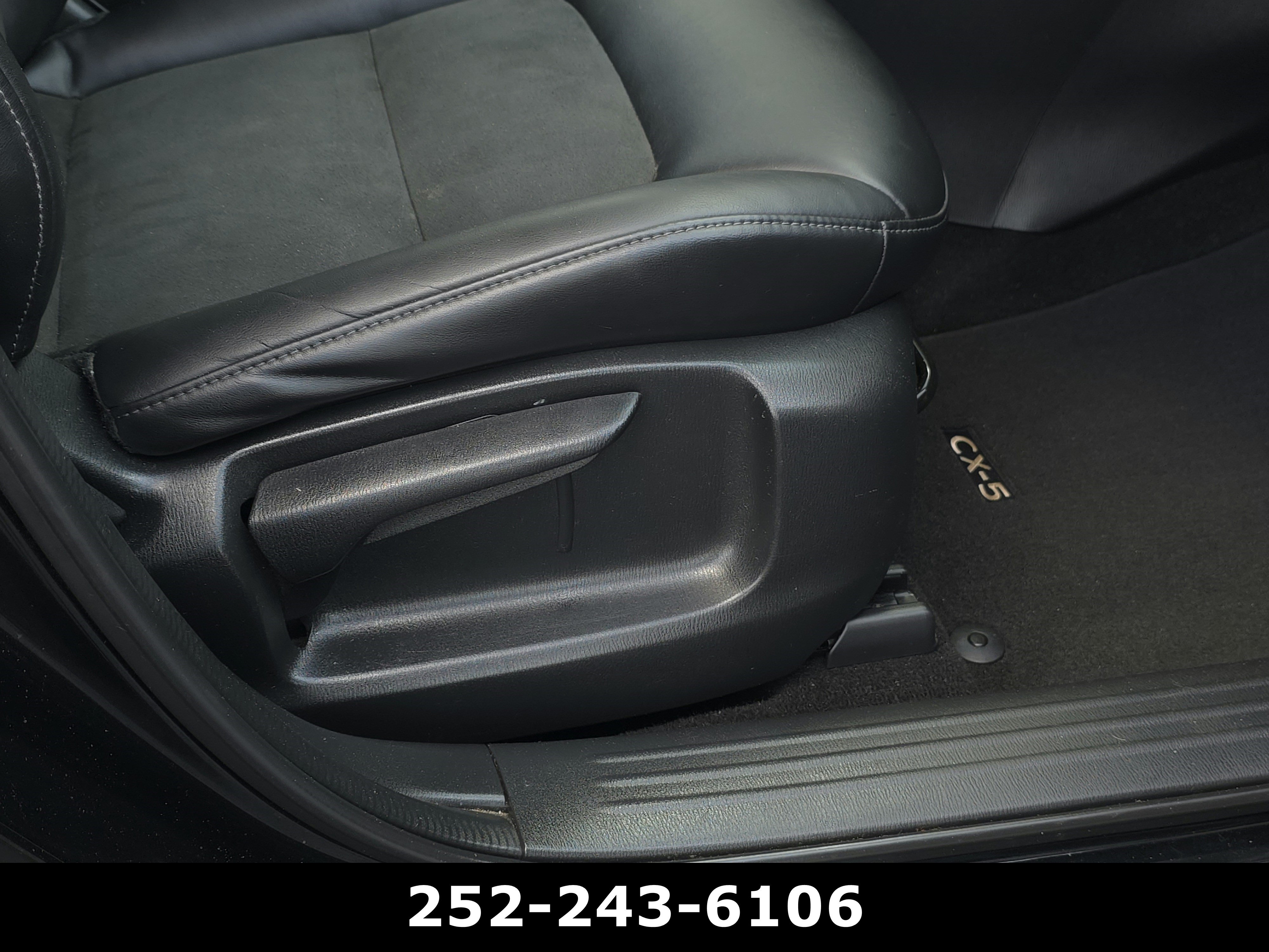 Used 2020 MAZDA CX-5 Touring FWD image 36