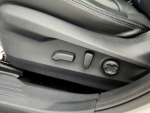 Used 2023 Subaru Legacy Limited image 12