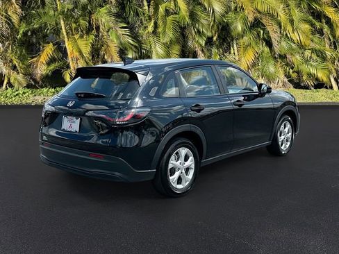 Used 2025 Honda HR-V LX image 5