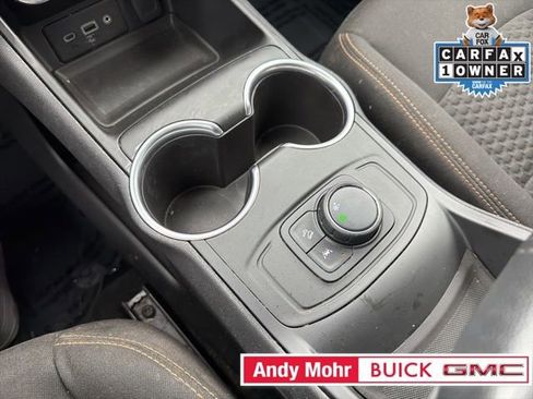 Used 2020 GMC Terrain SLE image 25