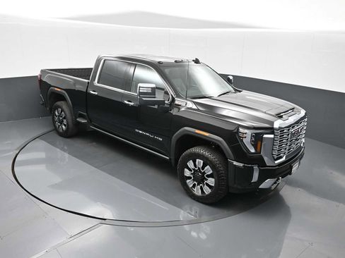 New 2025 GMC Sierra 2500 Denali w/ Technology Package image 10