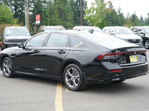 Used 2023 Honda Accord EX-L image 9