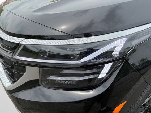 New 2025 Kia Seltos SX w/ SX Sunroof Package image 22