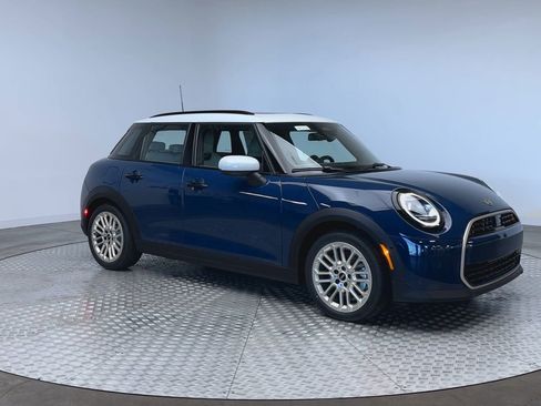 New 2026 MINI Cooper S image 2