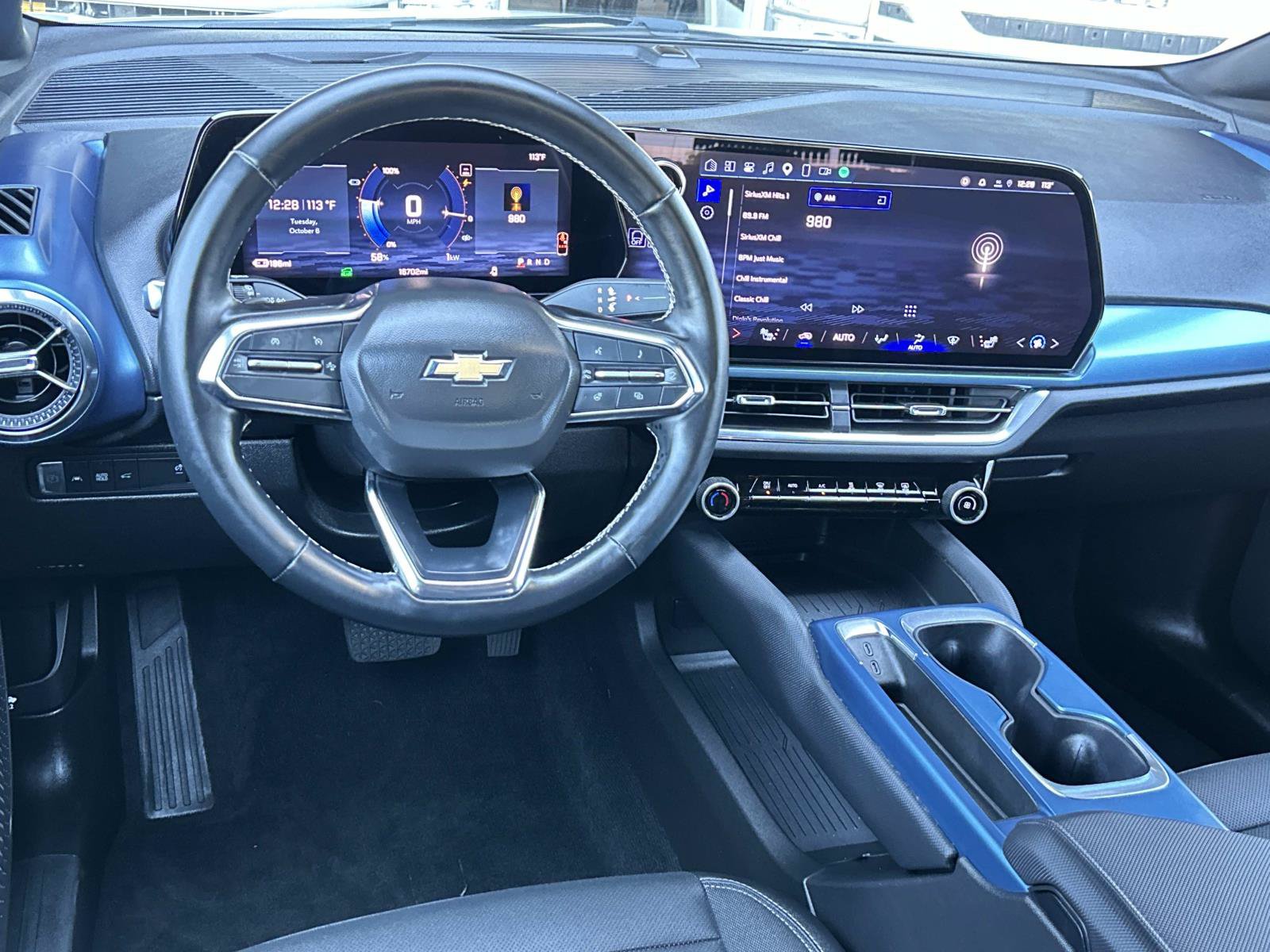 Used 2024 Chevrolet Equinox EV LT FWD image 9