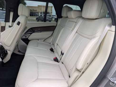 Used 2023 Land Rover Range Rover SE AWD/4WD image 25