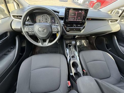 Used 2022 Toyota Corolla LE FWD image 13