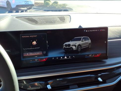 Used 2025 BMW X7 xDrive40i w/ M Sport Package image 11