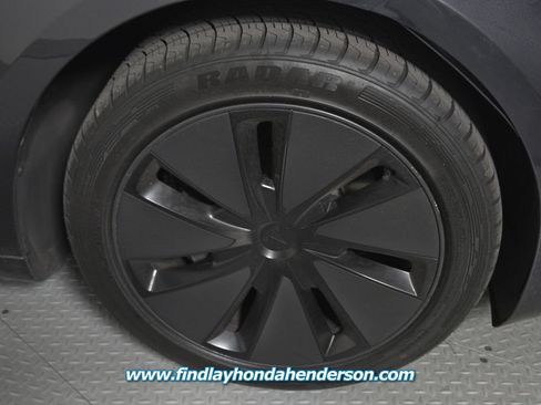 Used 2025 Tesla Model 3 Long Range RWD image 12