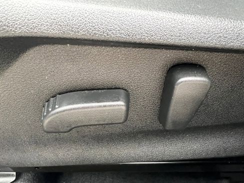 Certified 2023 Subaru Crosstrek 2.5i Limited image 19