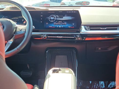 Used 2025 BMW X1 xDrive28i image 17