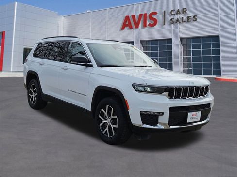 Used 2024 Jeep Grand Cherokee L Limited w/ Luxury Tech Group II image 9