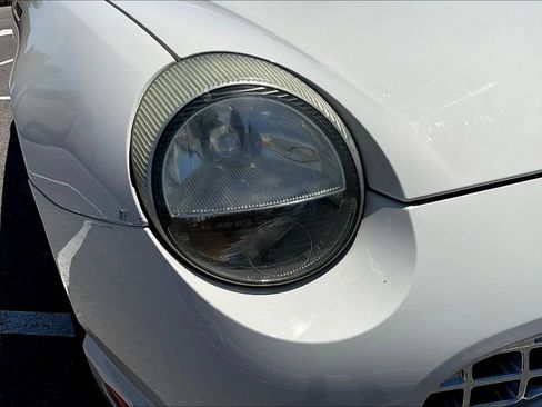 Used 2002 Ford Thunderbird RWD image 26