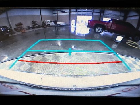 Used 2015 Toyota Camry SE image 29