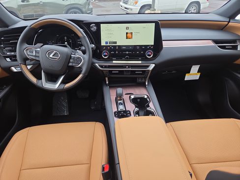 New 2026 Lexus RX 450h AWD image 10