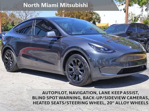Used 2024 Tesla Model Y Long Range image 1