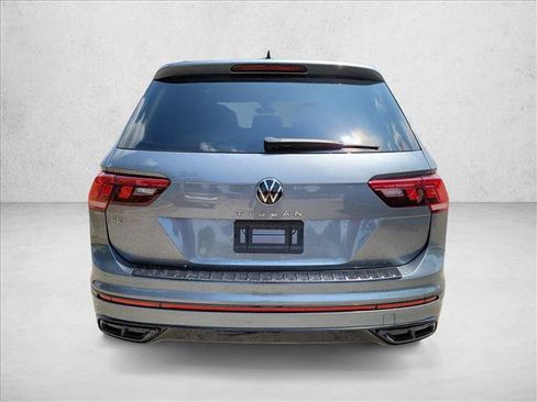 Used 2023 Volkswagen Tiguan SE R-Line FWD image 6