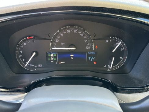 Used 2018 Cadillac XT5 Premium Luxury w/ LPO, Wheel Lock Package image 23