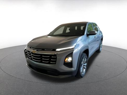 Used 2025 Chevrolet Equinox LT image 7