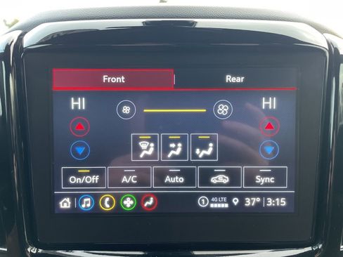 Certified 2024 Chevrolet Traverse LT image 20