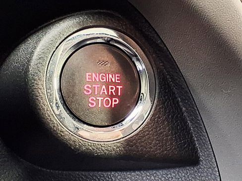 Certified 2025 Subaru Crosstrek 2.0i Premium image 19