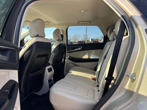 Used 2017 Ford Edge Titanium w/ Technology Package image 10