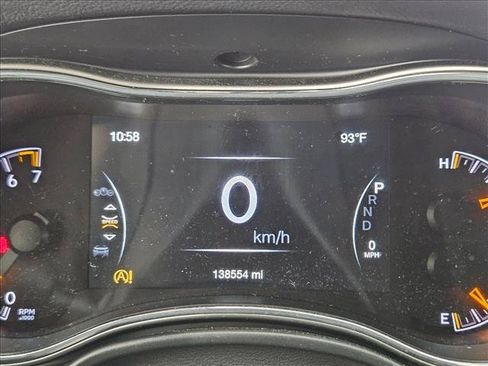 Used 2021 Jeep Grand Cherokee Laredo X AWD/4WD image 10