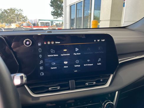 Used 2025 Chevrolet Equinox LT image 21