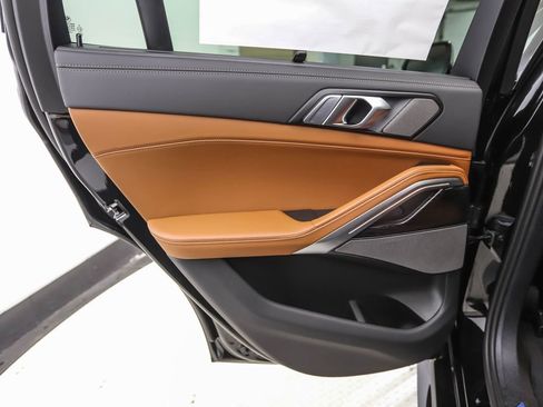 New 2026 BMW X6 xDrive40i w/ Executive Package image 21