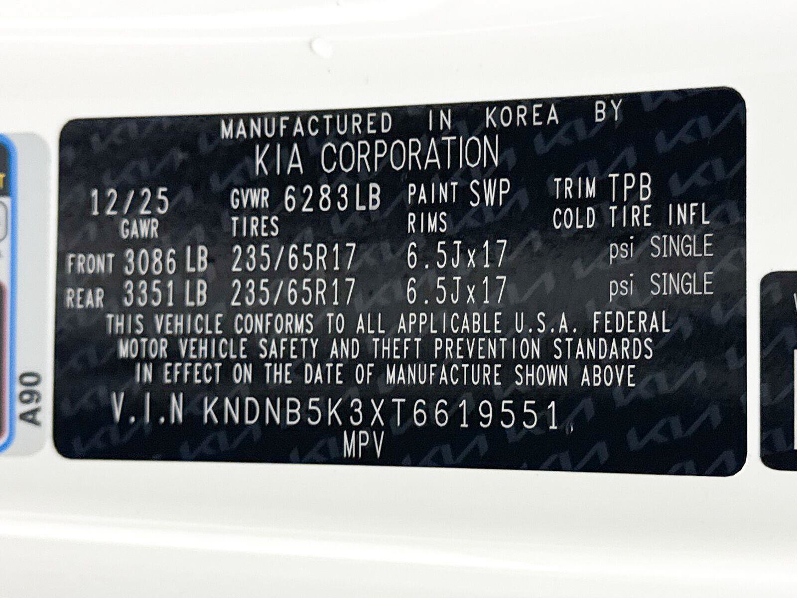 Used 2026 Kia Carnival FWD image 38