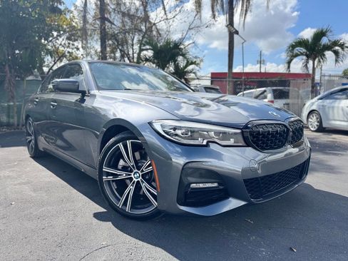 Used 2020 BMW 330i Sedan w/ M Sport Package image 3