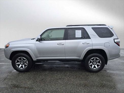 Certified 2023 Toyota 4Runner TRD Off-Road Premium w/ Moonroof Package AWD/4WD image 6