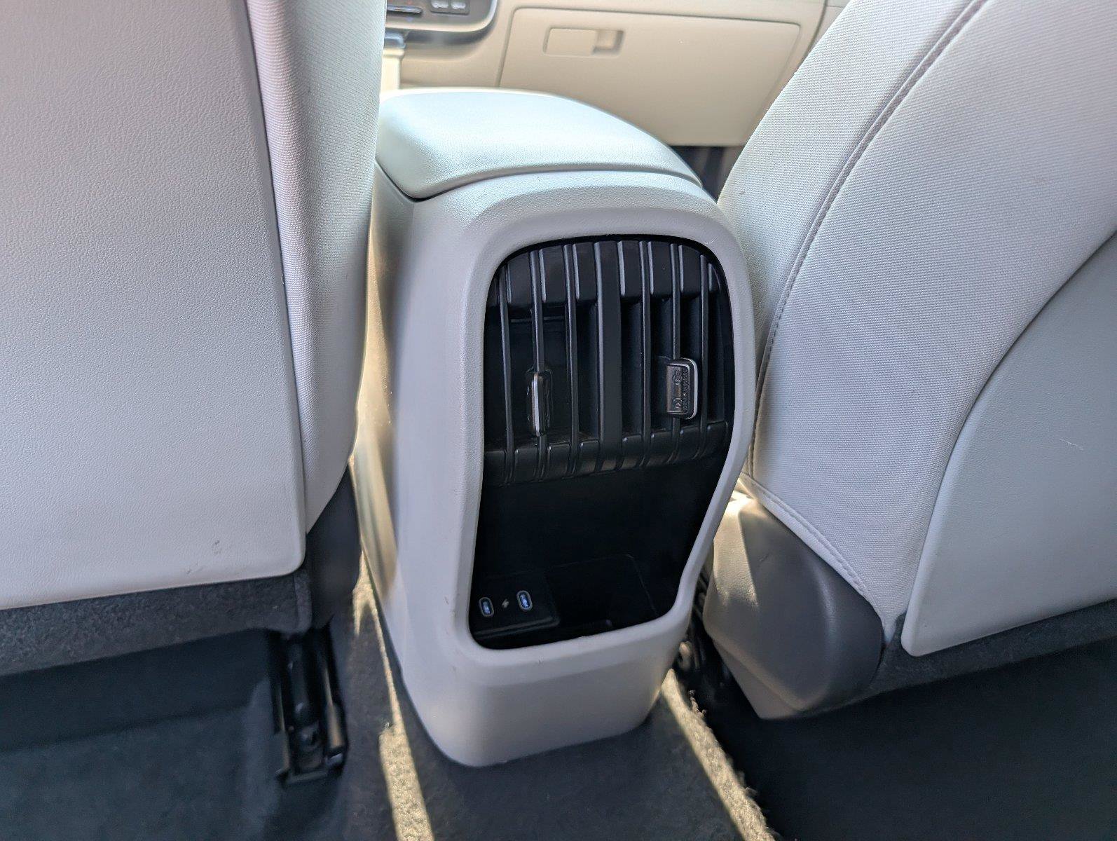 Used 2025 Hyundai Kona SEL AWD/4WD image 31