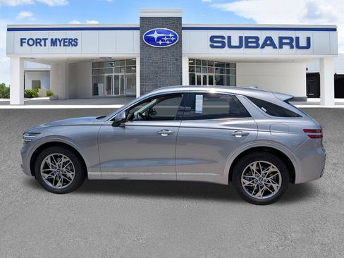 Used 2025 Genesis GV70 2.5T AWD/4WD image 7