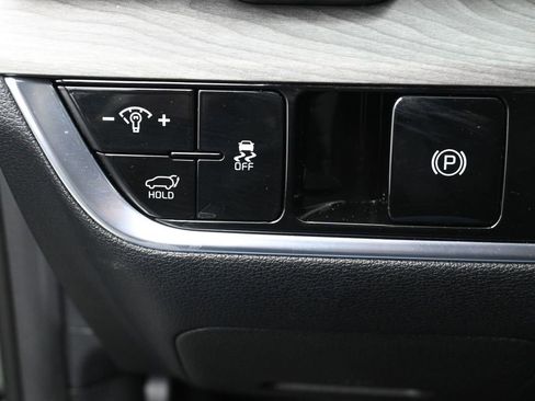 Used 2025 Kia Sportage X-Line w/ Premium Package image 14