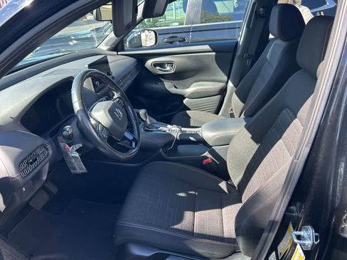 Used 2024 Honda HR-V Sport image 11