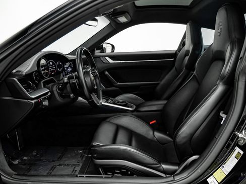 Used 2020 Porsche 911 Carrera 4S image 32