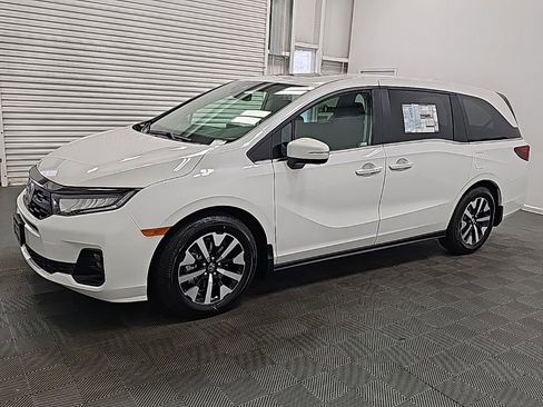 New 2026 Honda Odyssey EX-L image 4
