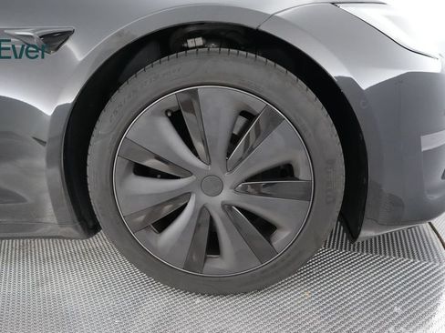 Used 2022 Tesla Model S AWD/4WD image 19