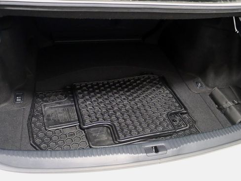 Used 2016 Lexus IS 300 AWD image 33